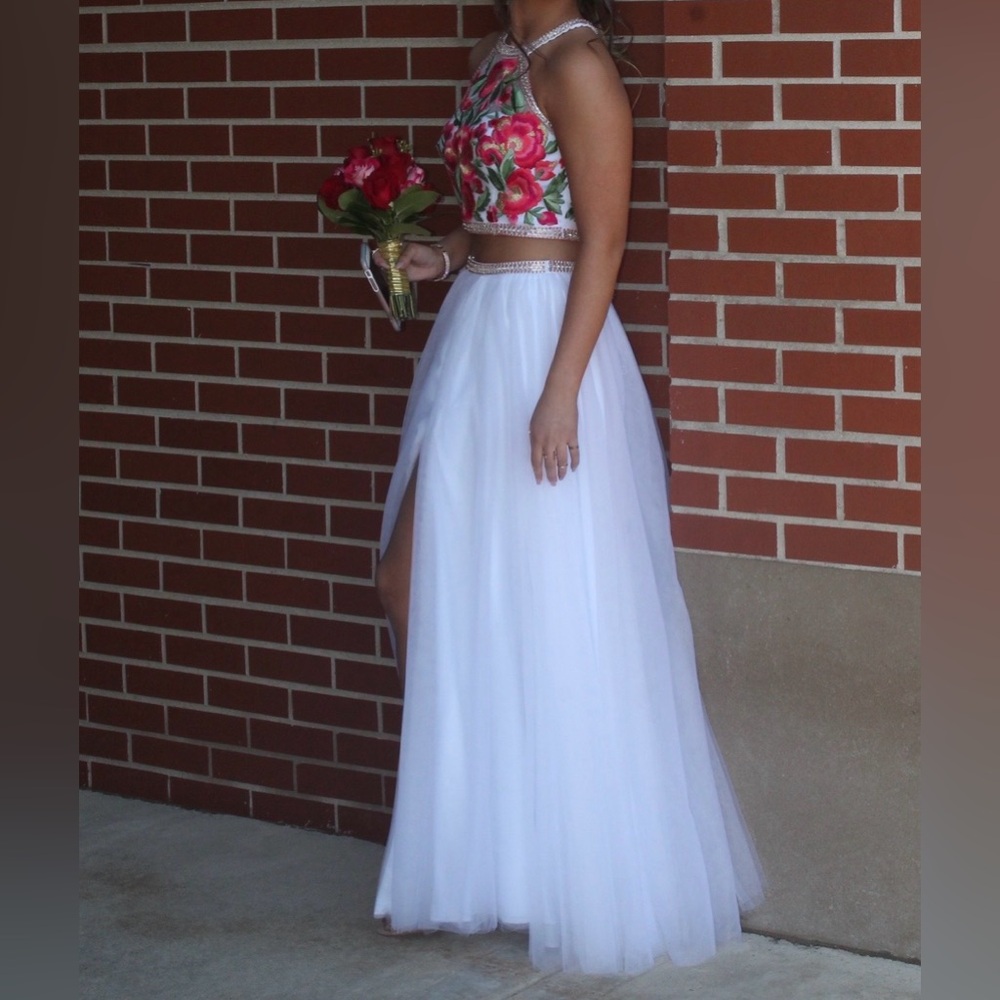 Beautifully Embroidered Prom Dress - Blush - Size 4 - Two piece Halter Sequins